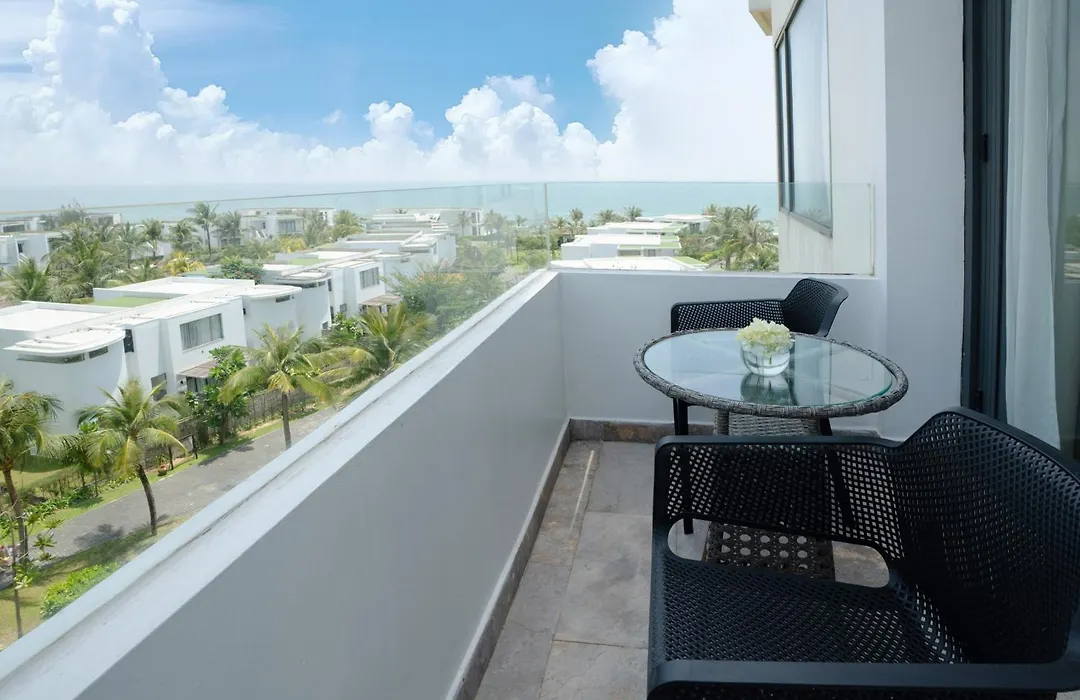 Melia Danang Beach Resort-1
