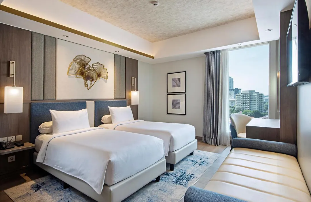 Harris Hotel & Conventions Gubeng-1