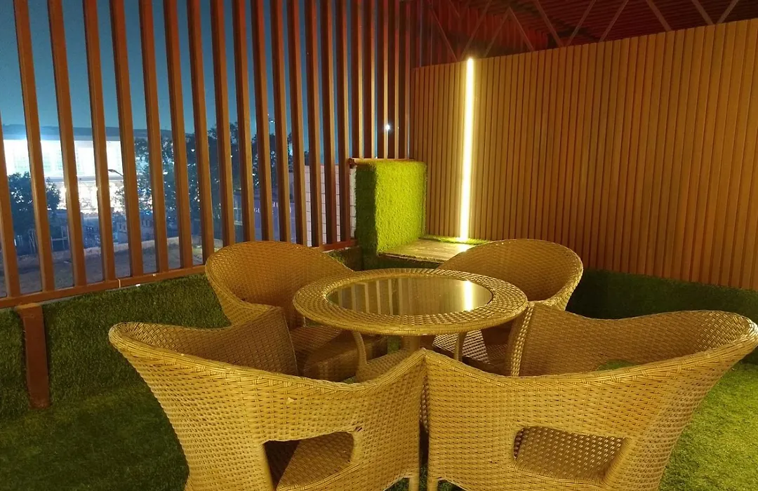 Airport Hotel-1