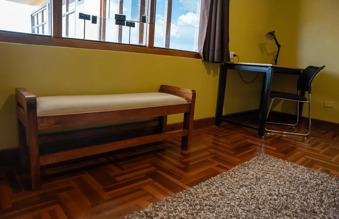 Wild Rover Cusco-1