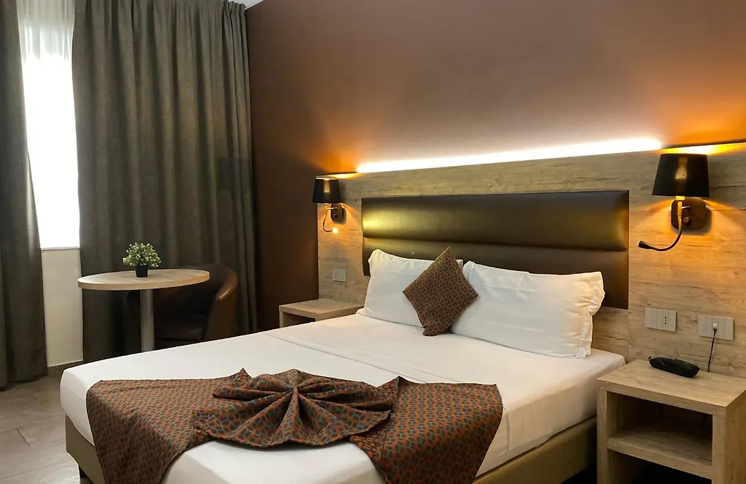Hotel Stradivari-1