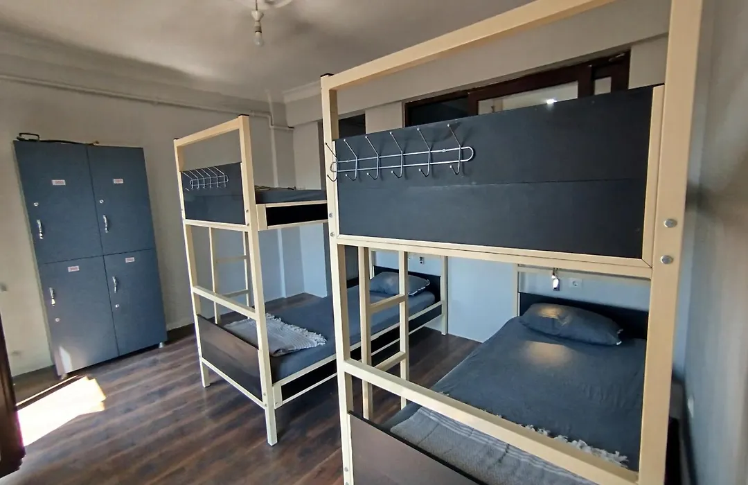 Ivy Hostel Cafe-1