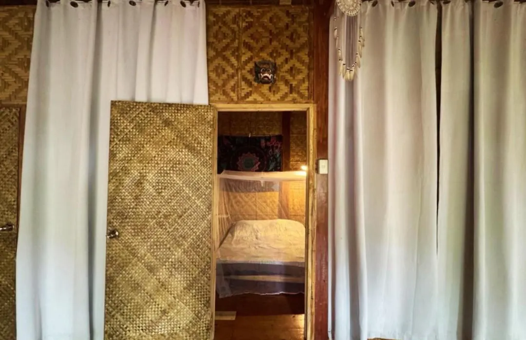 Nautilus Resort Hostel & Hammocks-1