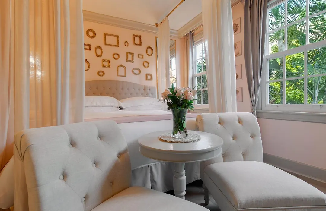 Hemingway Suites At Palm Beach Hotel Island-1
