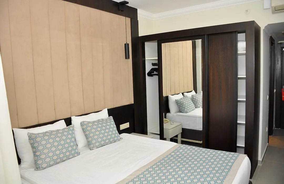 Lrs Hotels Lake River Side Hotel & Spa-1