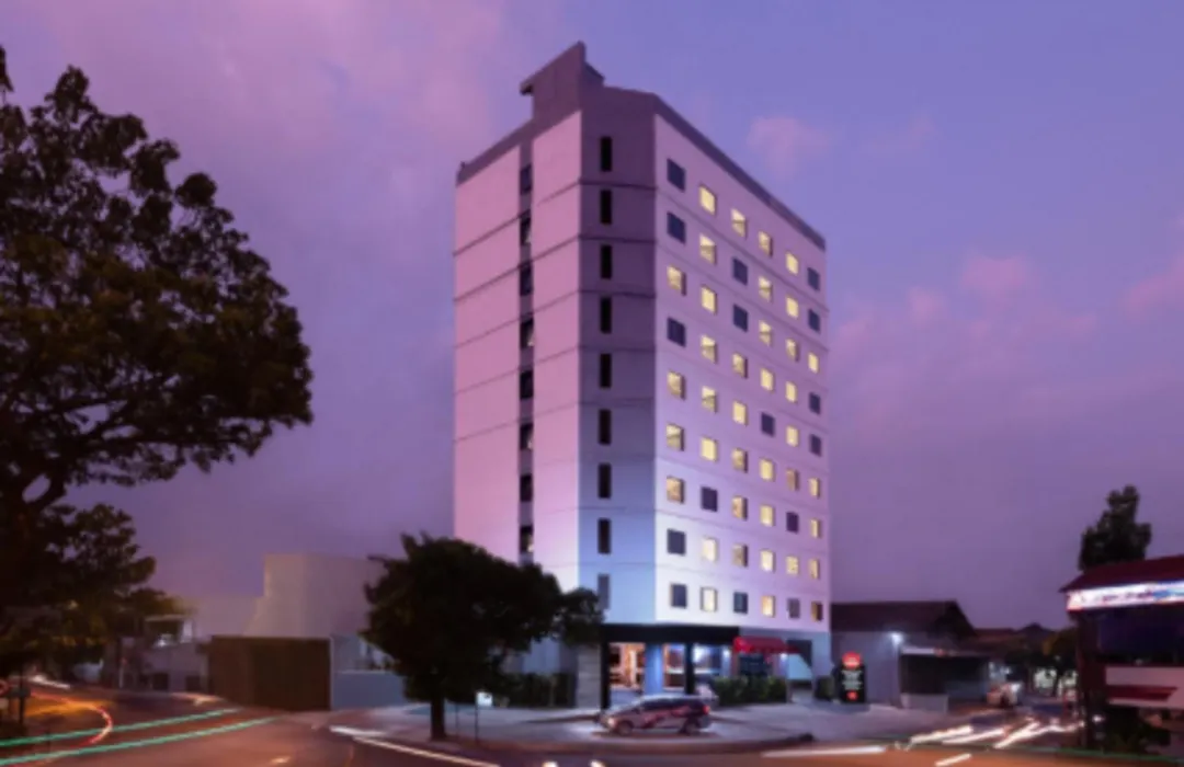 Hotel Neo Gading Solo-1