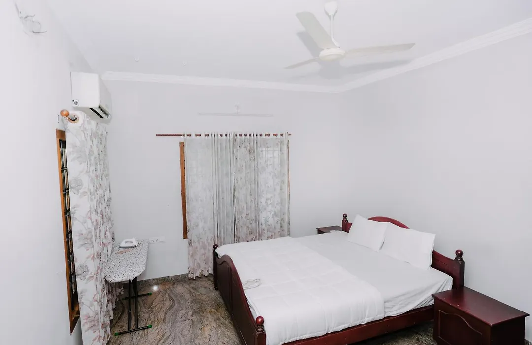 Alite Posh 4 Bhk Villa In Thrissur Town-1