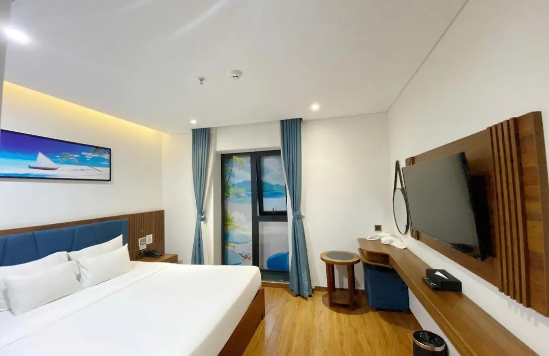 Ruby Star Da Nang - Central My Khe Beach-1