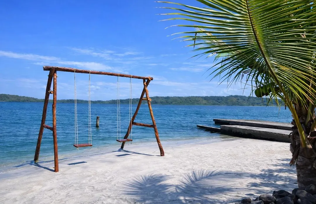 Akwaba Lodge Island Boutique Hotel-1