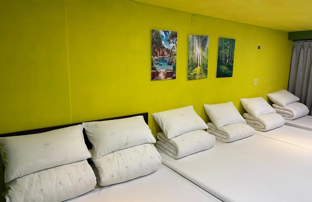 Ez Stay Hotel-1