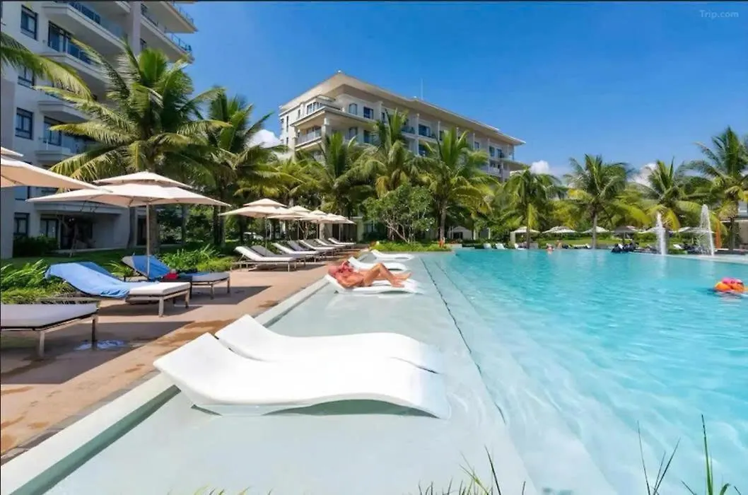 Diamond Beach Villa Da Nang-1