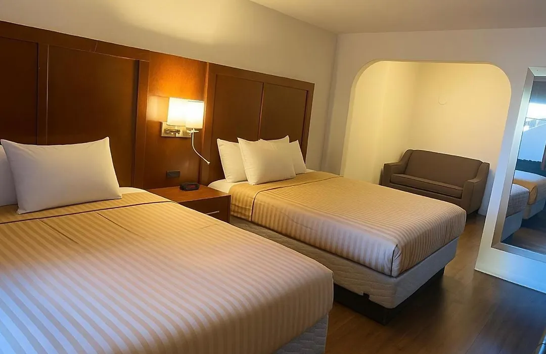 Valley Inn-1