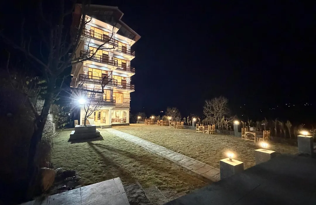 Snow Apple Resort By West Western - Central Heated Room And Air Cooled-1