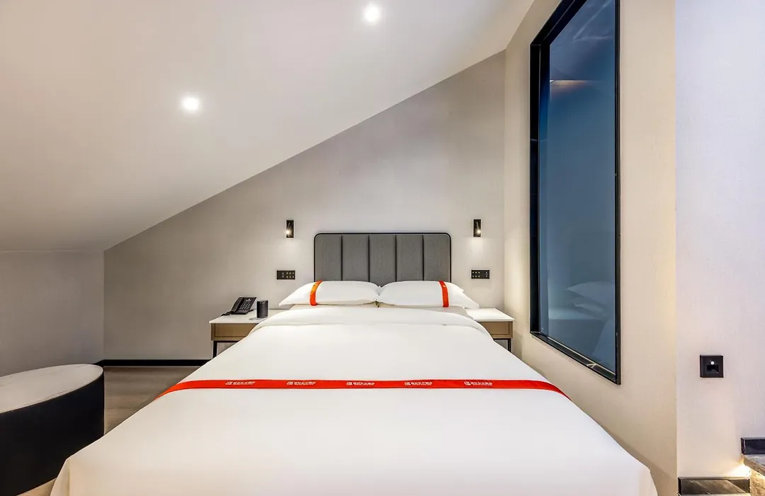 Greentree Eastern Beijing Happy Valley Wangsiying Shuanghe Subway Station Hotel-1