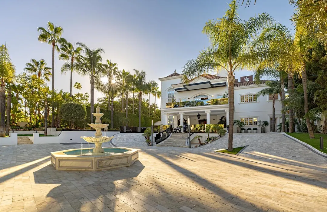 Villa El Martinete Beachfront With Picasso Pool-1