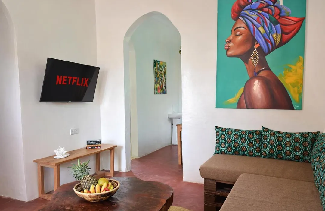 Secluded House With Outdoor Cinema - 4 Min Walk To The Beach-1