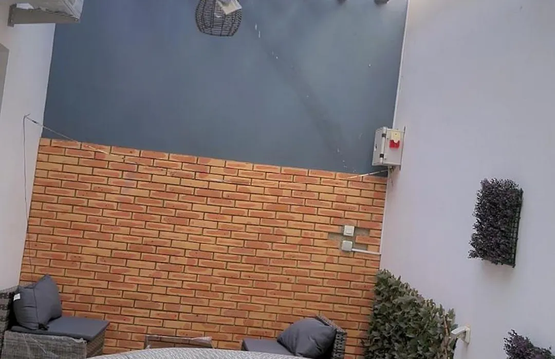 Grace House Jacuzzi-1