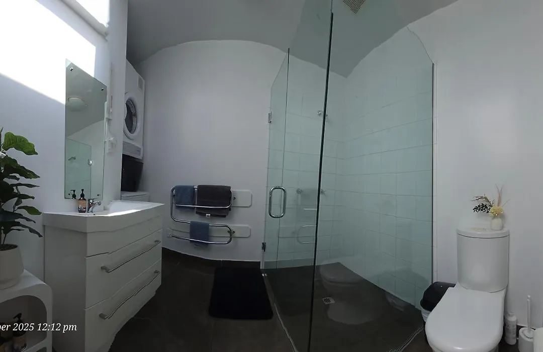 Cozy Two Bedroom Apartment In Wanaka, Nz-1