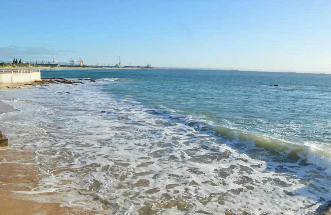 80 Steps To The Sea-1