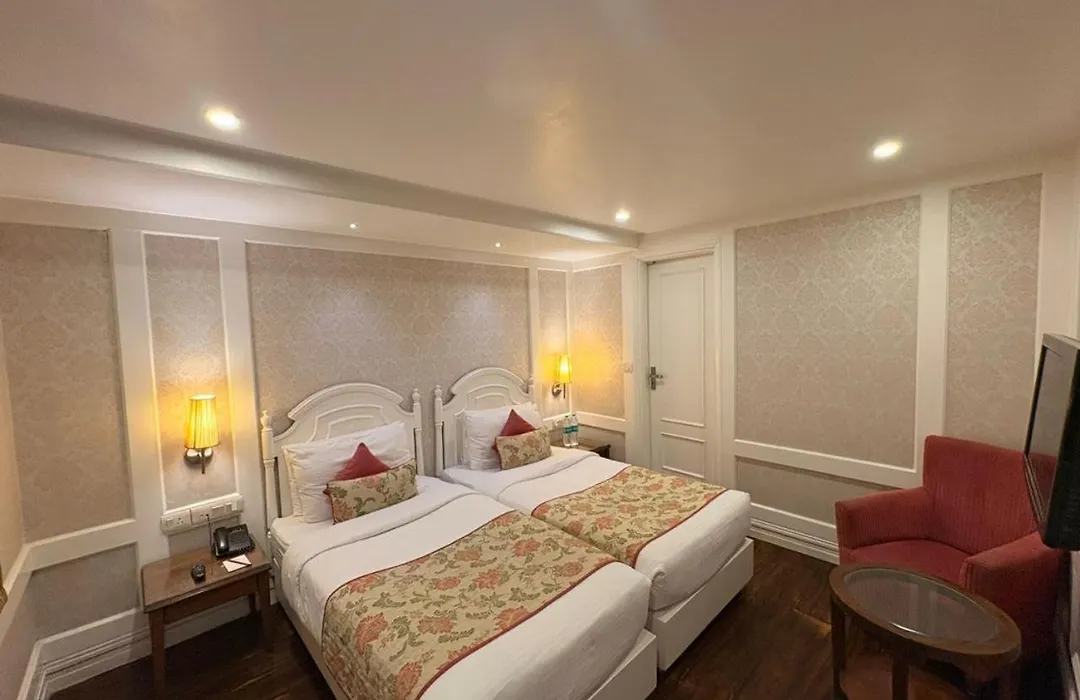 Hotel Bright-1