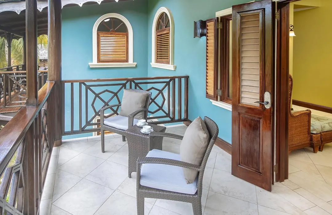 Villa C'Est La Vie-1