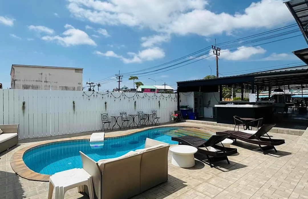 1715 House - White Rhino-1