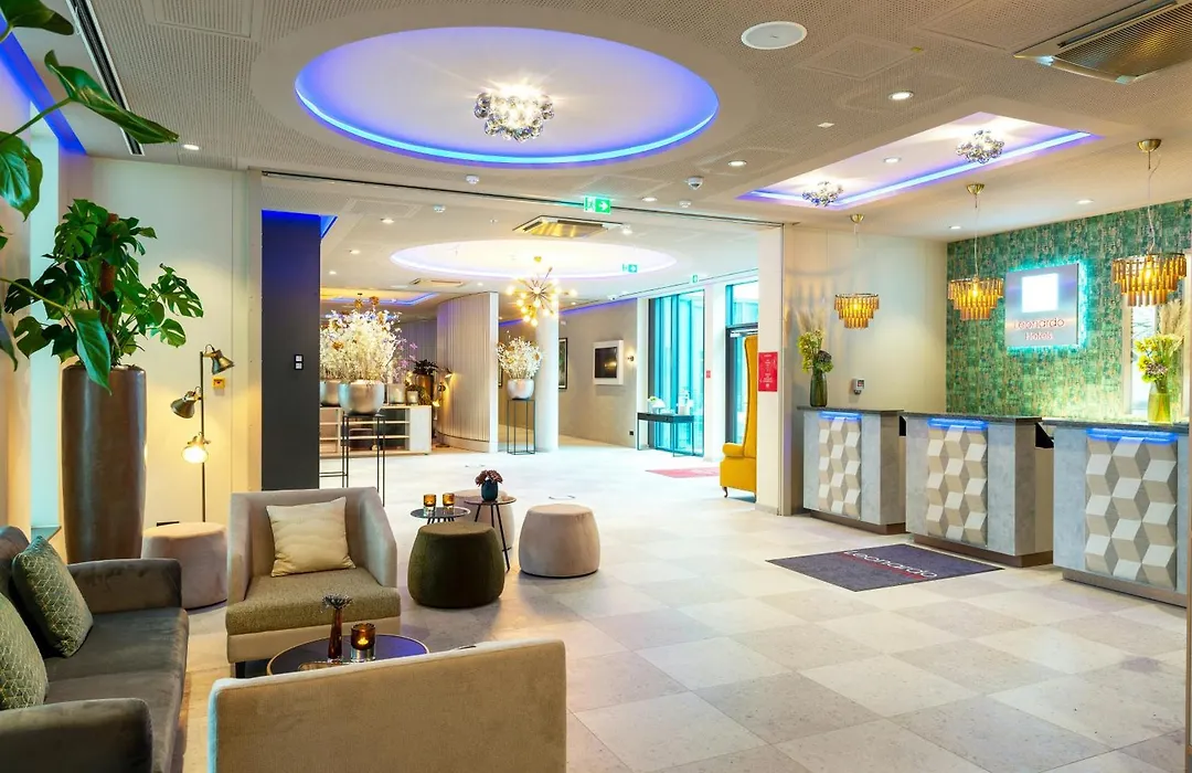 Leonardo Hotel Augsburg-1