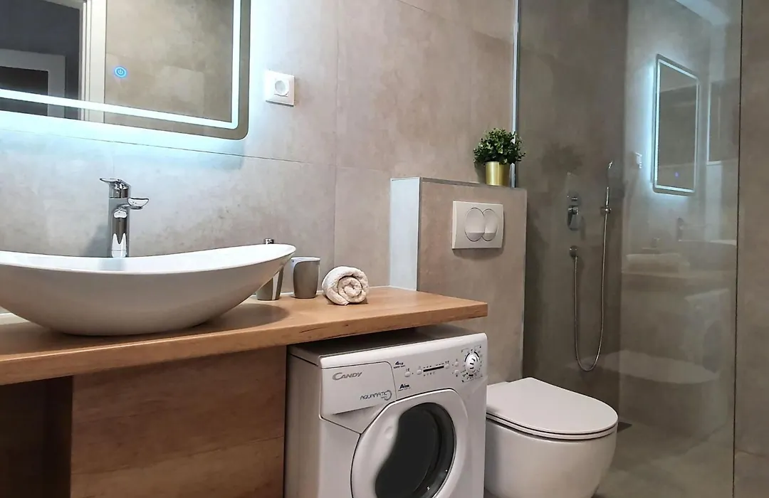 Holiday Home Geraeumiges Ferienhaus In Omis Mit Privatem Pool By Interhome-1