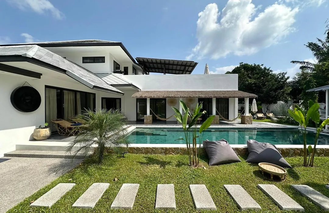 Baan Biti Spacious Tropical Private Pool Villa With Garden & Bbq-1