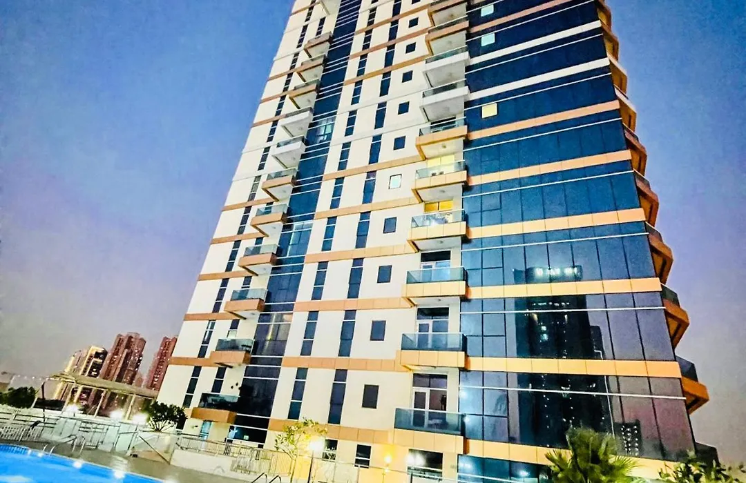Modern Studio With Scenic Views-1