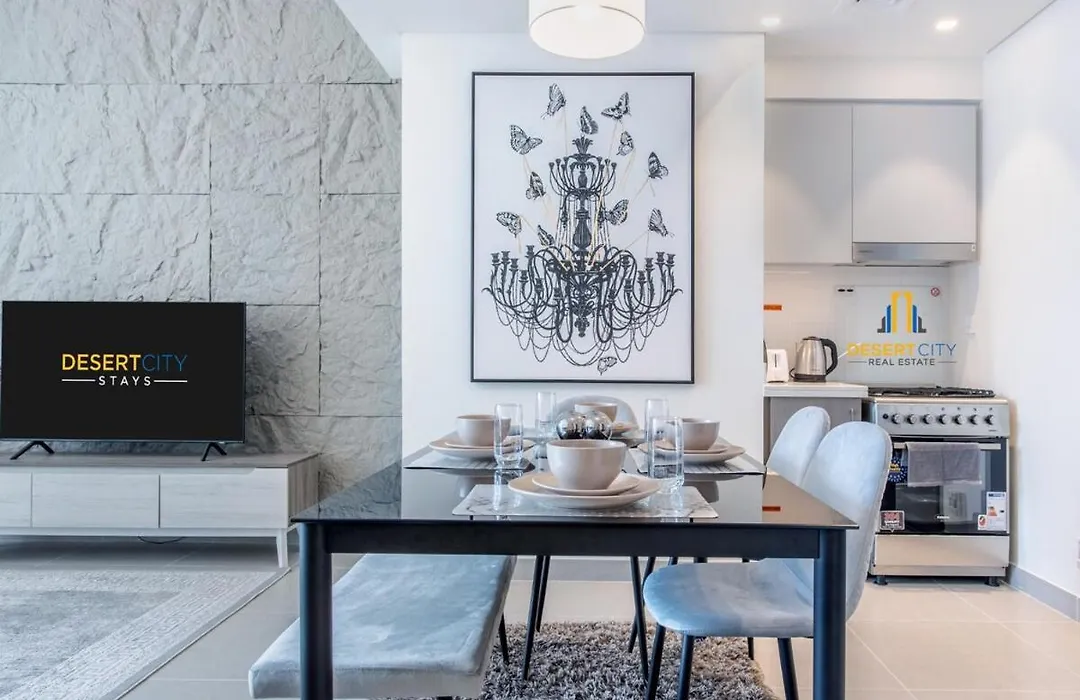 Premium 2Br Downtown Dubai Near Burj & Dubai Mall Hosted By Desert City Stays-1