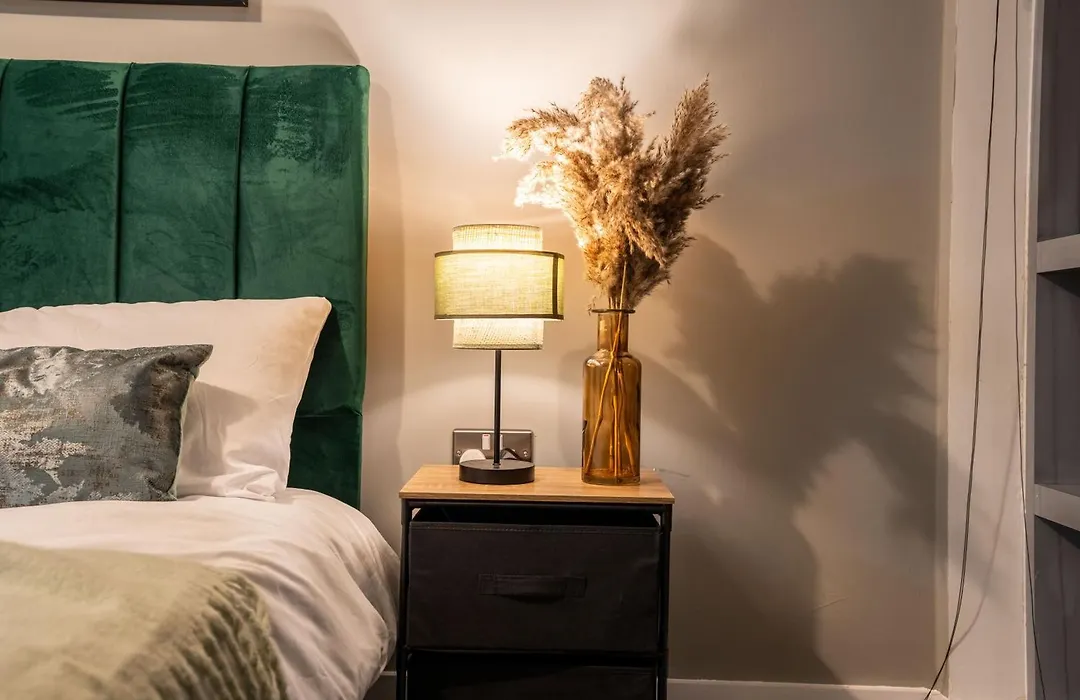 Leeds - Stylish City Stay With River Views - Sleeps 8-1