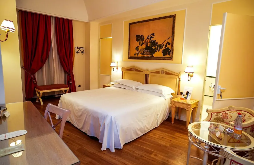 Palazzo Alabardieri-1