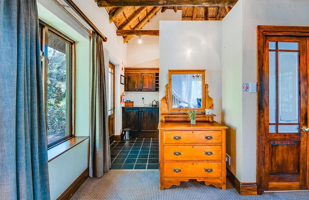 Hitgeheim Country Lodge-1
