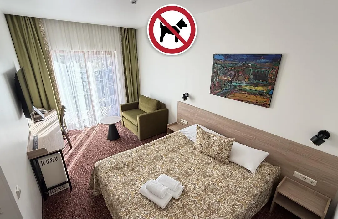 Regina Hotel-1