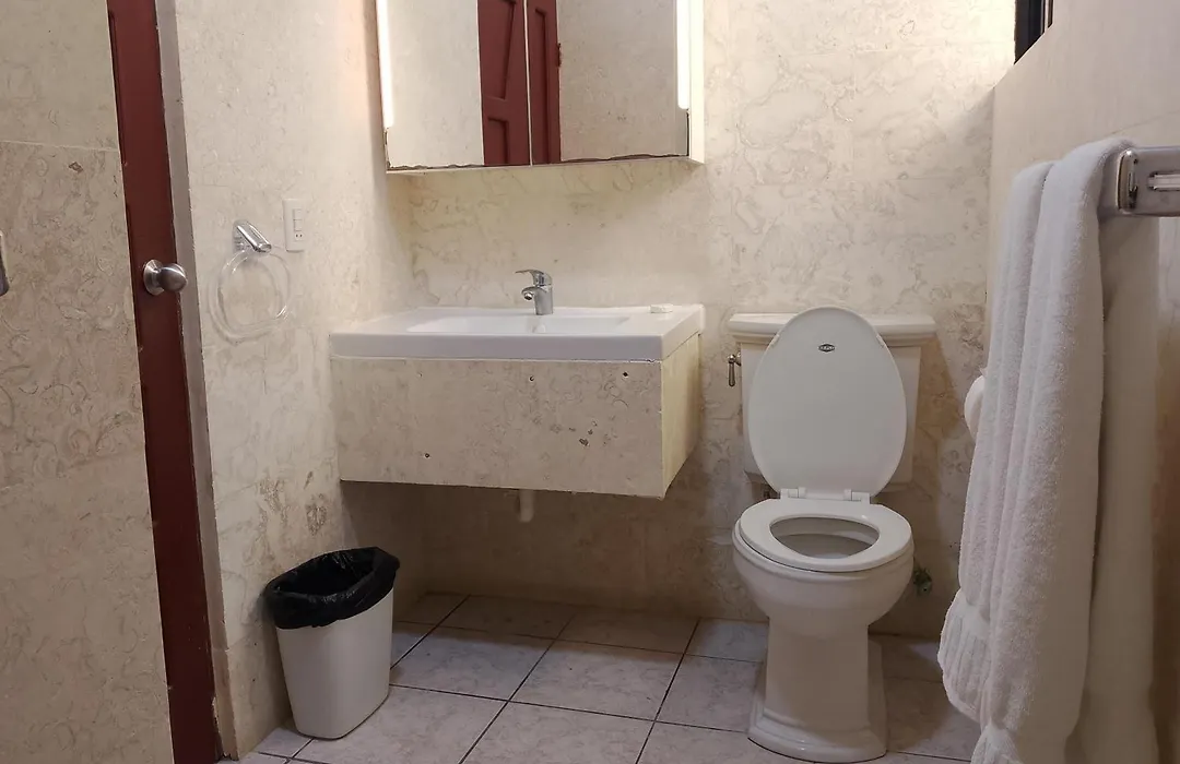 Hotel Garant & Suites-1