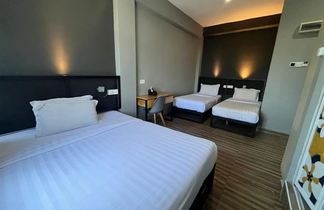 Dj Citi Inn Premier-1
