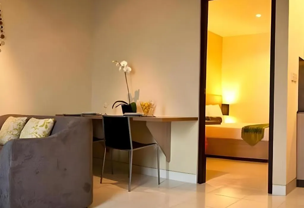 Eazy Suite Legian-1