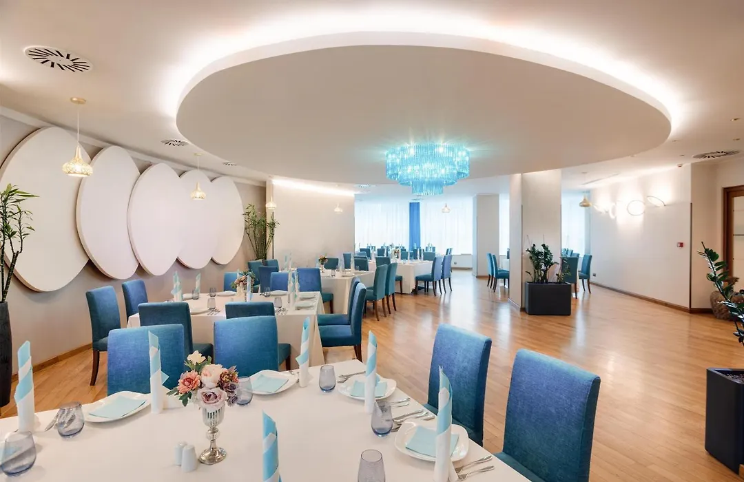 Doubletree By Hilton Hotel Cluj - City Plaza-1