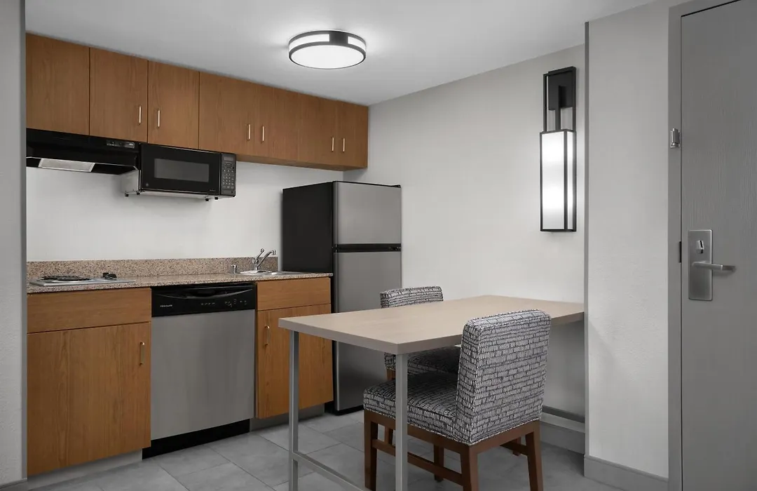 Hampton Inn & Suites Denver-Cherry Creek-1