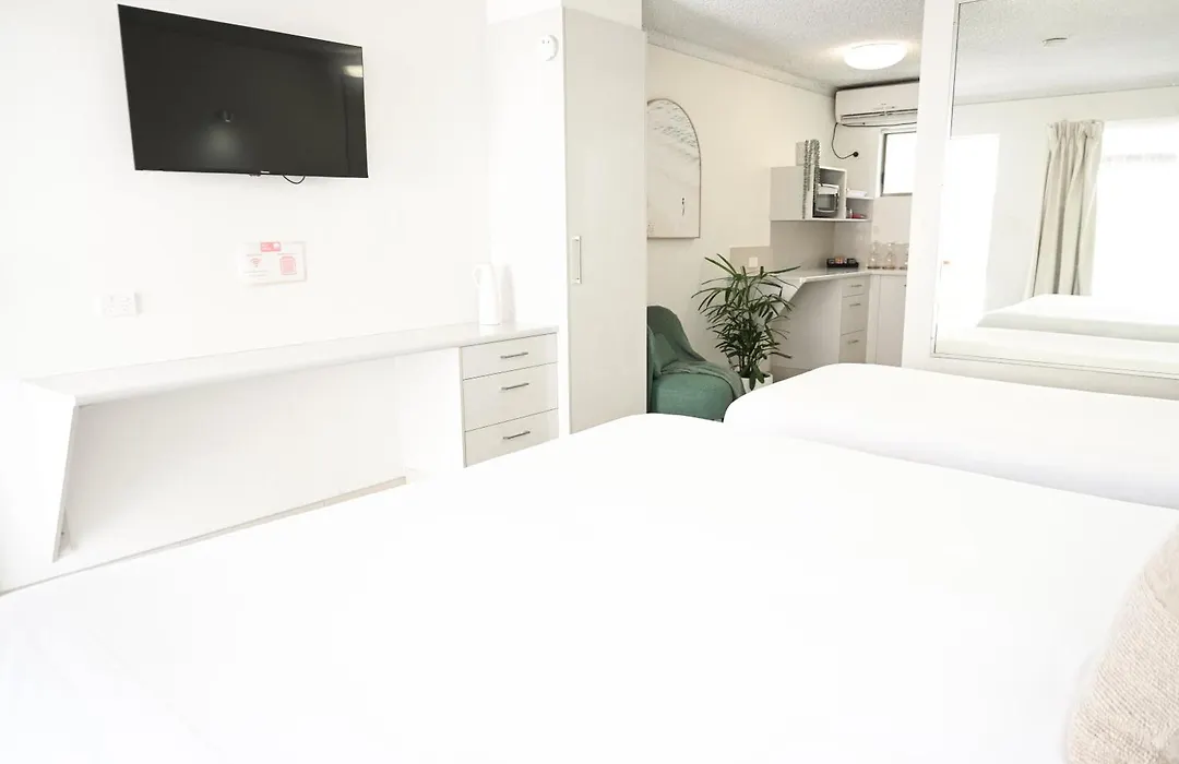 Bay Motel-1