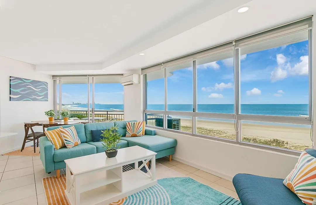 Oceanside Resort - Absolute Beachfront Apartments-1