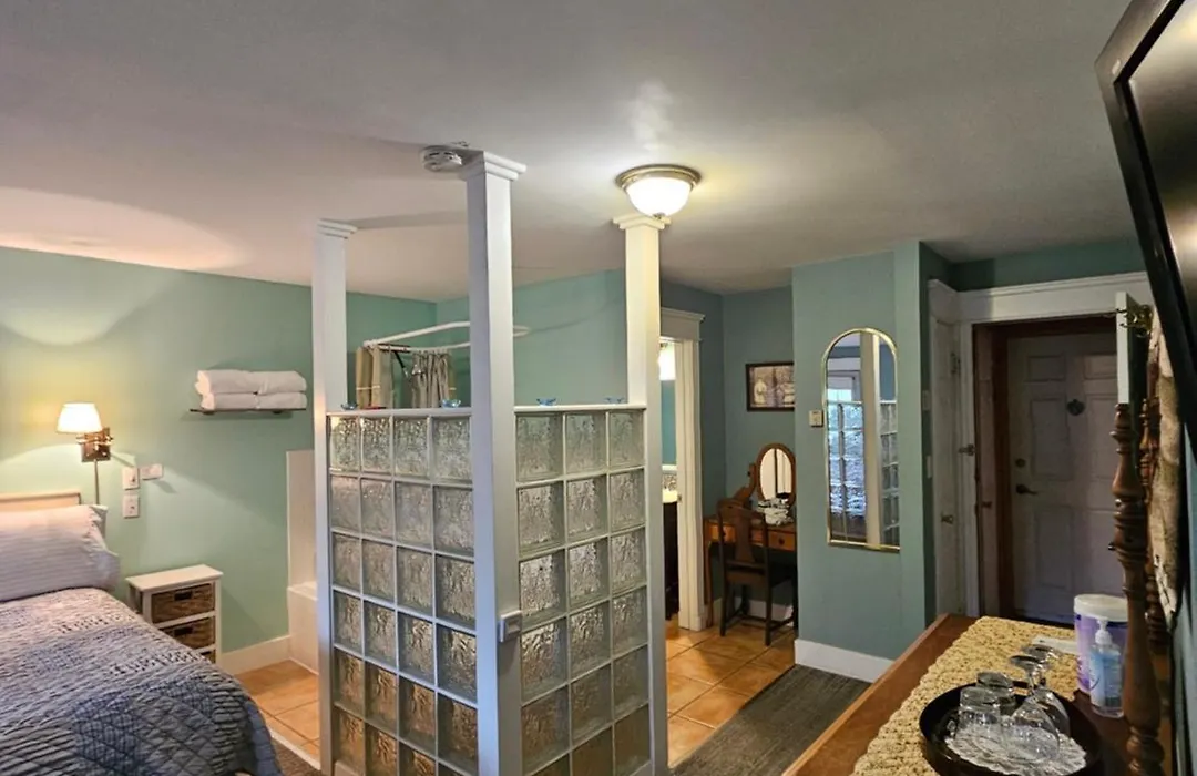 Heartwood Inn-1