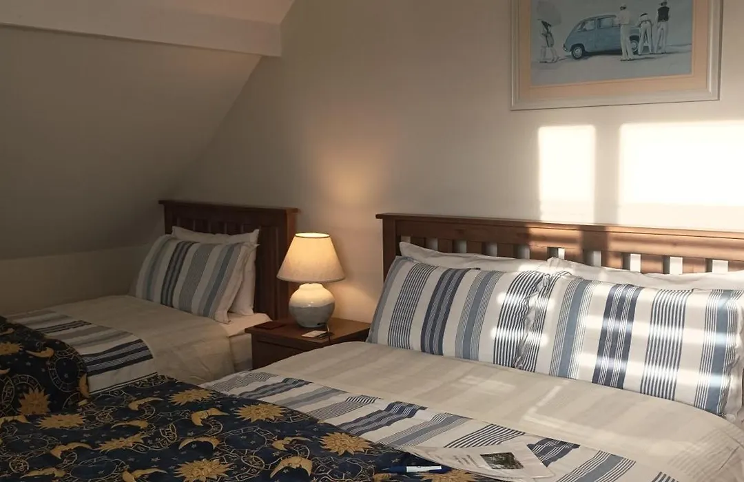 Twin Oaks Bed & Breakfast-1