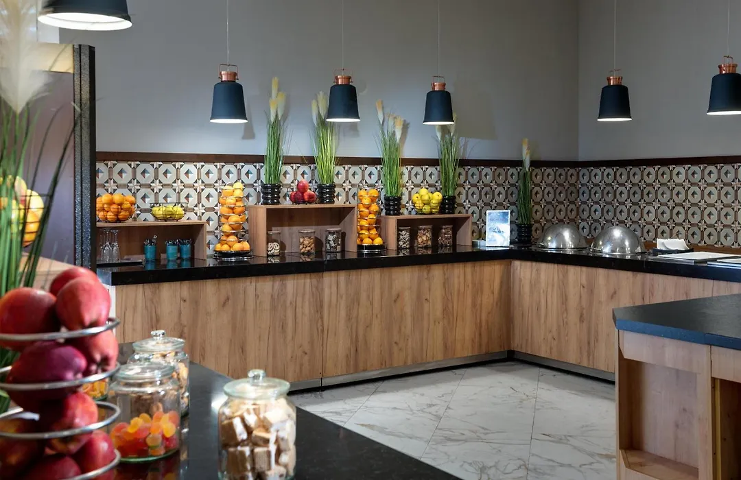 Best Western Plus Premium Inn-1