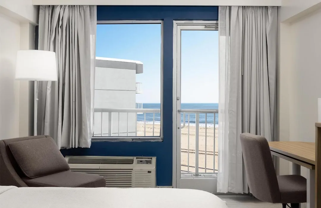 Spark By Hilton Virginia Beach Oceanfront-1