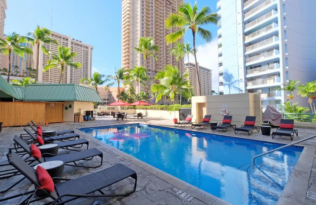 Ramada Plaza By Wyndham Waikiki-1