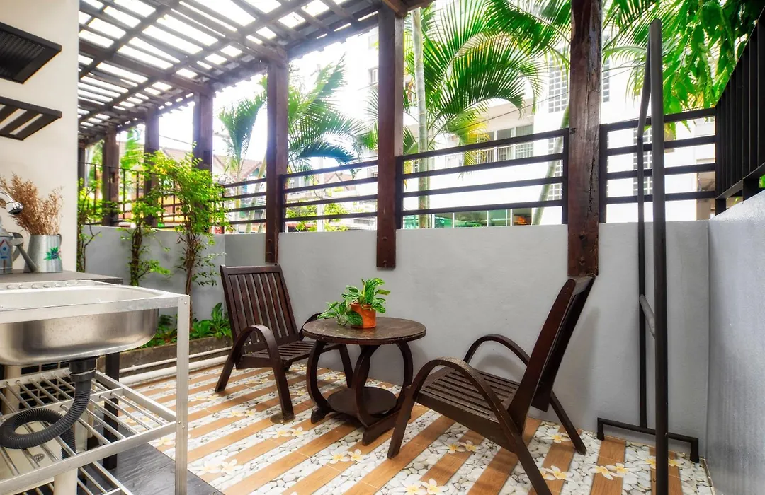 Ban Kong Rao Guesthouse - Quiet Santitham Oasis - Charming Garden & Mountain Views-1