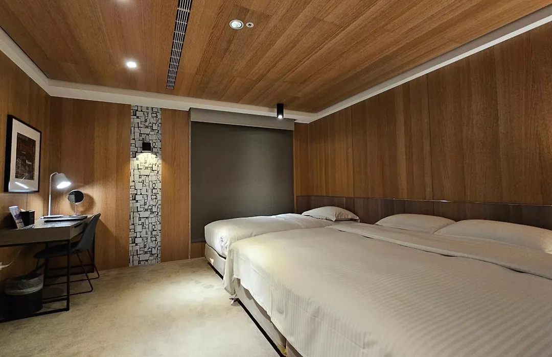 Gogo Hotel City Hall-1