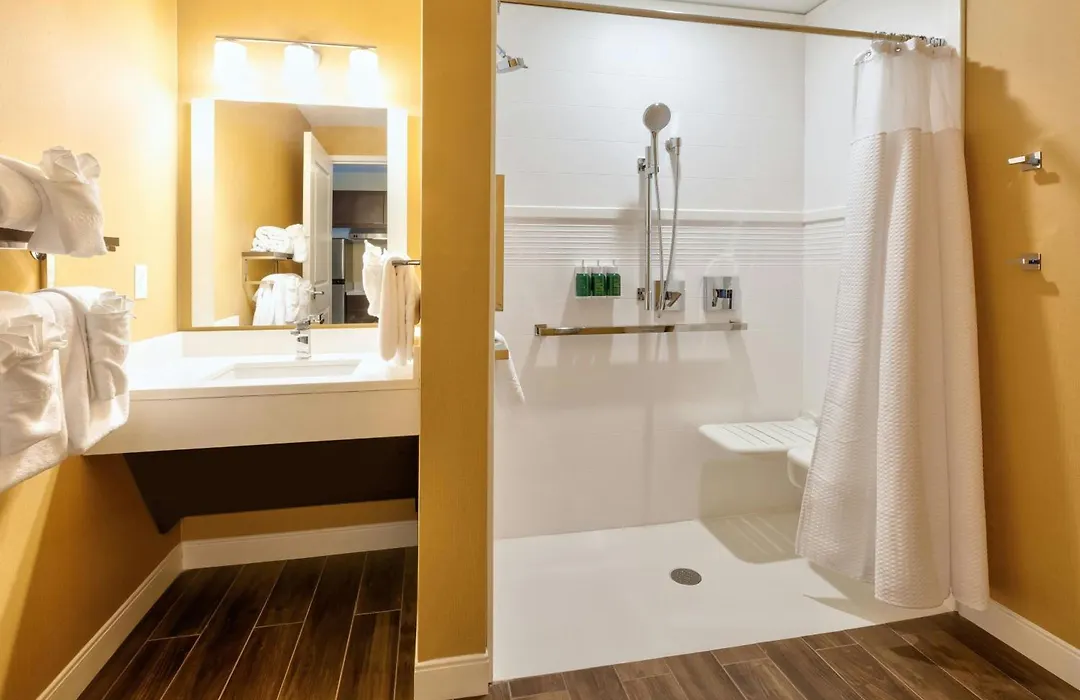 Towneplace Suites By Marriott Grand Rapids Airport Southeast-1
